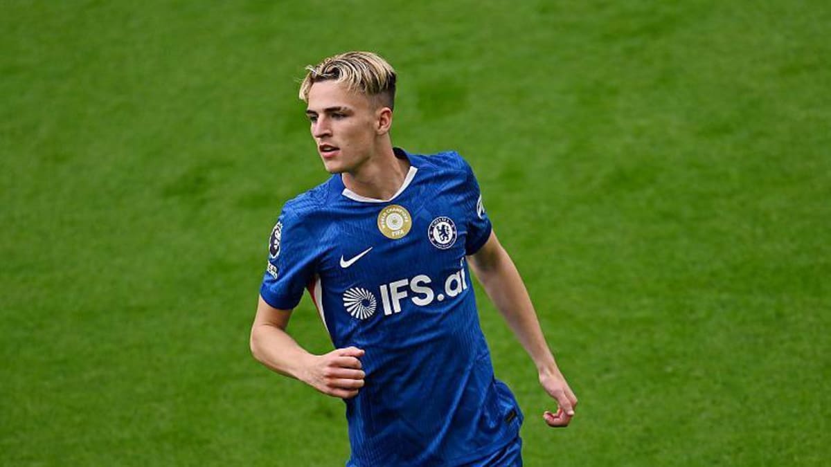Teen Footballer Jesse Derry Calls Debut a 'Dream Come True - Image 2