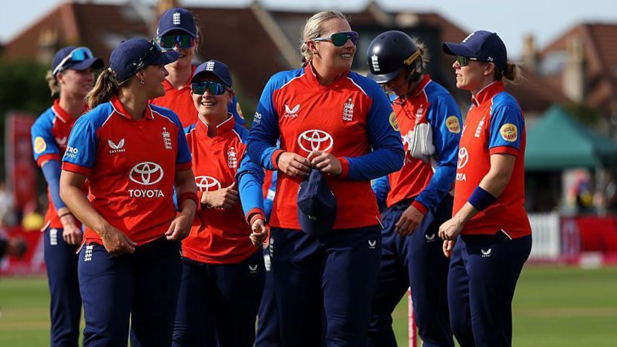 Freya Kemp's Stunning Return Levels England-India Series - Image 3