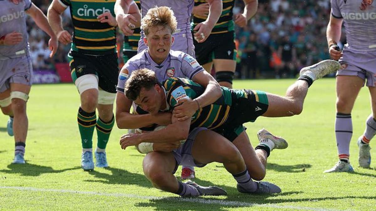 Saints Score Last-Second Try to Win Thrilling 36-32 Match - Image 3