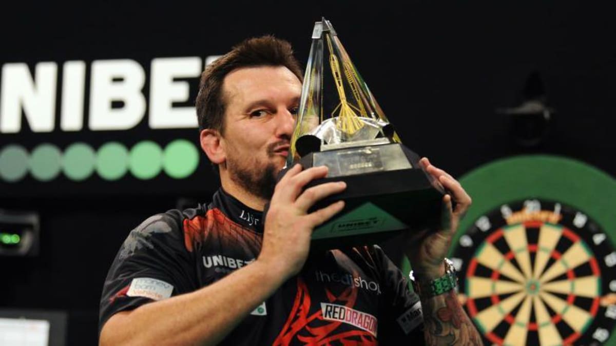 Former Plasterer, 51, Dominates Premier League Darts - Image 3