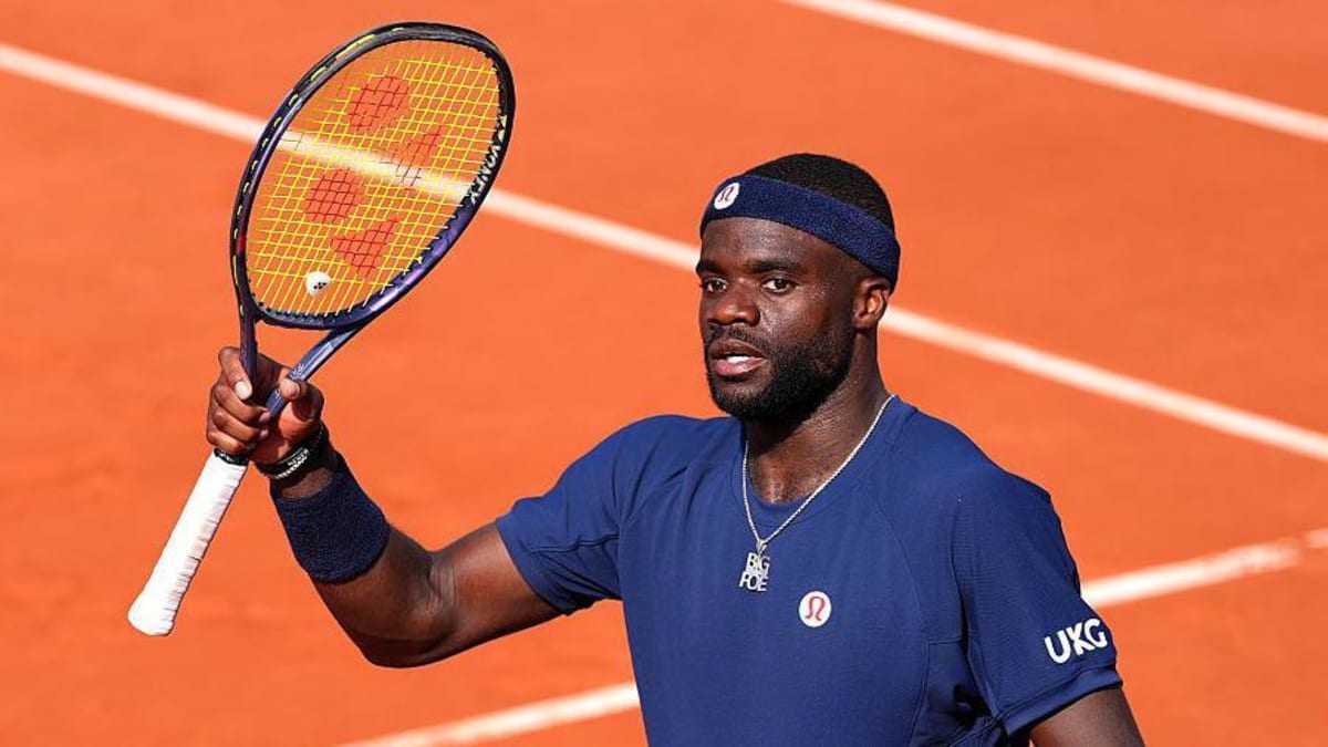 Tennis Star Gets Lost Racquet Back After Instagram Plea - Image 2