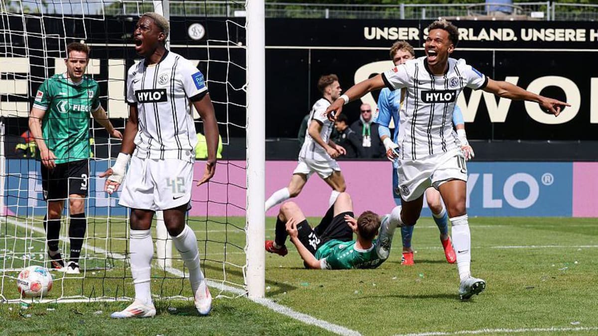 Town of 13,000 Sends Soccer Team to Germany's Top League - Image 3