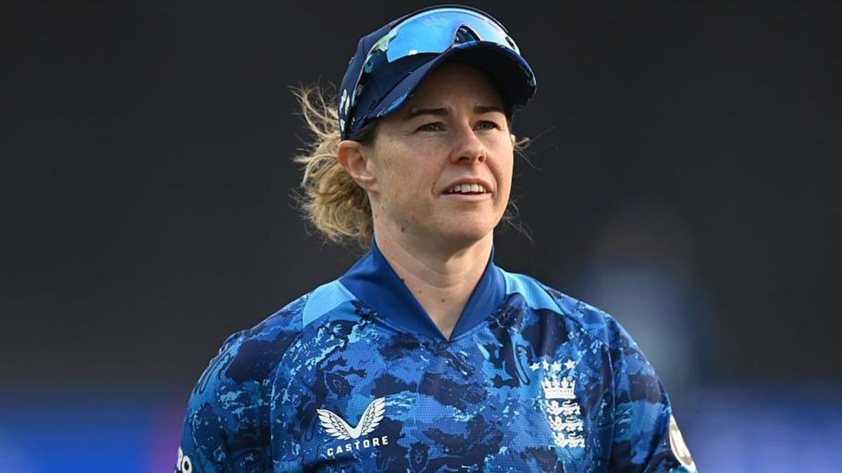 Sophie Ecclestone Makes History at First Women's Lord's Test - Image 3