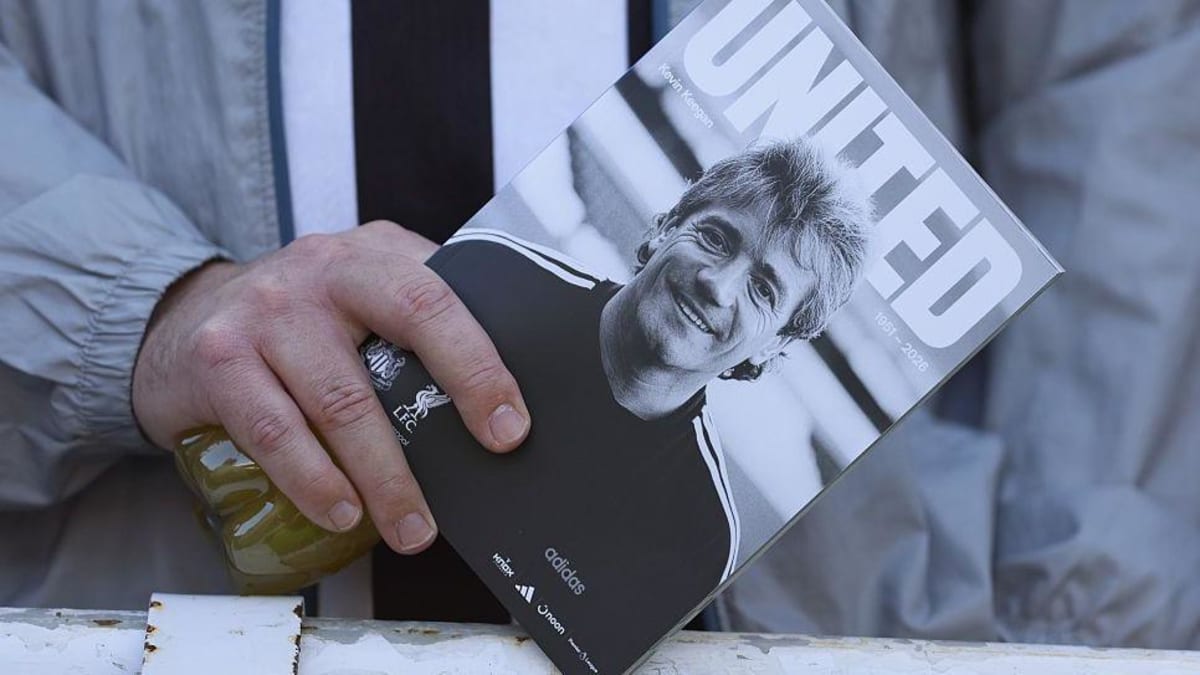 Newcastle and Liverpool Unite to Honor Kevin Keegan - Image 4
