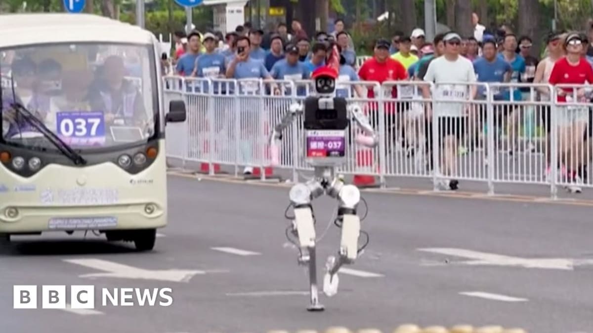 Robots Race Humans at China Half Marathon