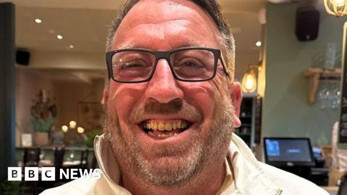 Mystery Donor Covers £32 Bill After Cafe Scam