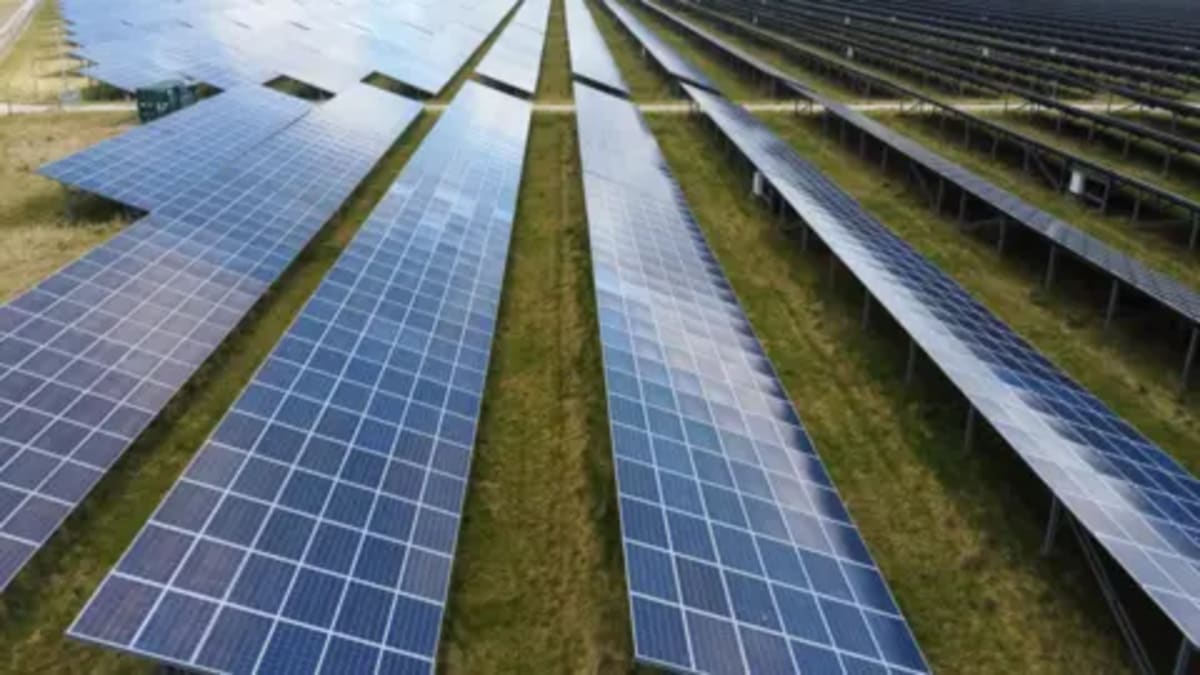 Wales Speeds Up Clean Energy with £10bn Green Jobs Deal - Image 3