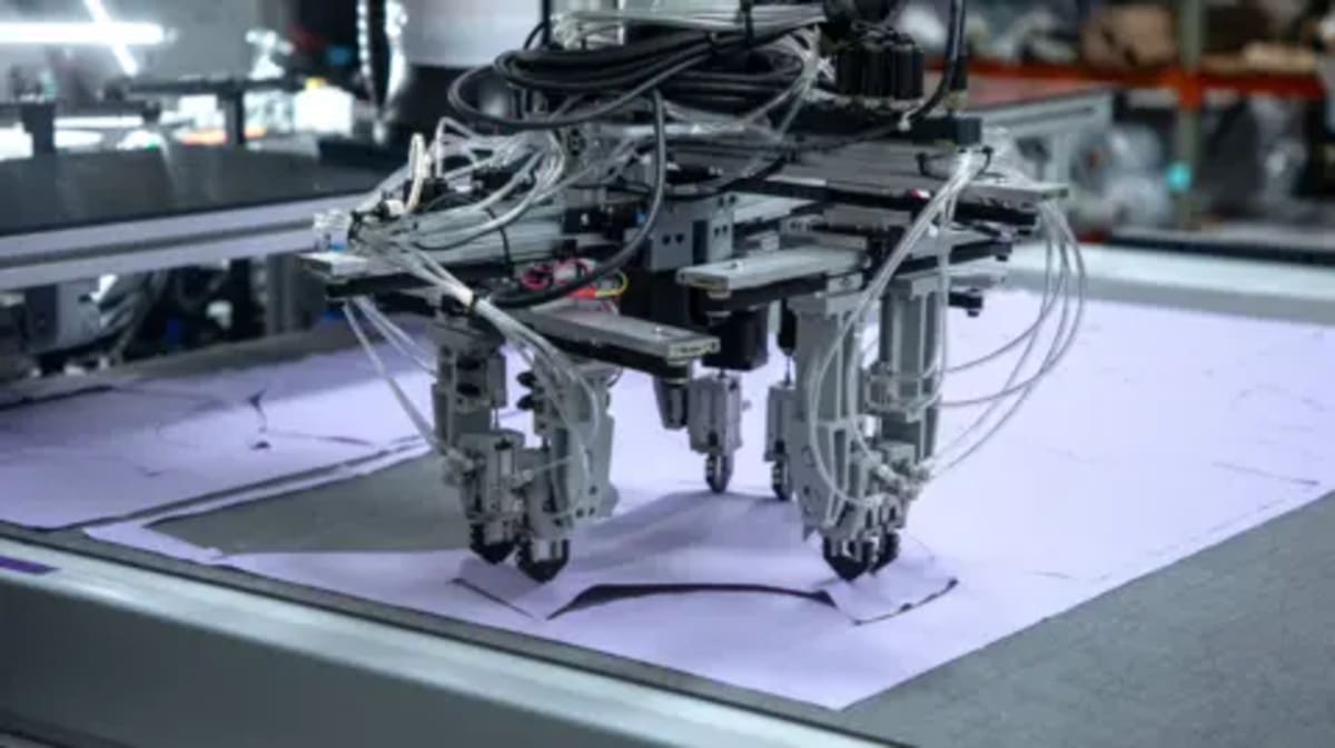 Robots Could Make T-Shirts While Cutting Carbon 45% - Image 2