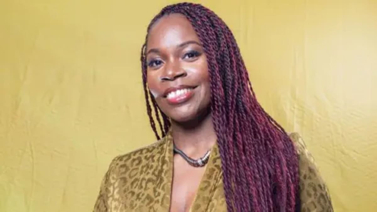 Cancer Survivor Turns Banana Bark Into Hair Extensions - Image 2