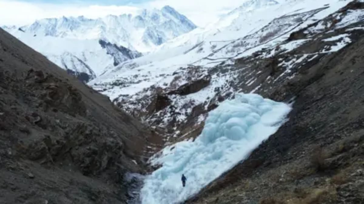 Ice Pyramids Bring Water Back to Himalayan Farms - Image 5