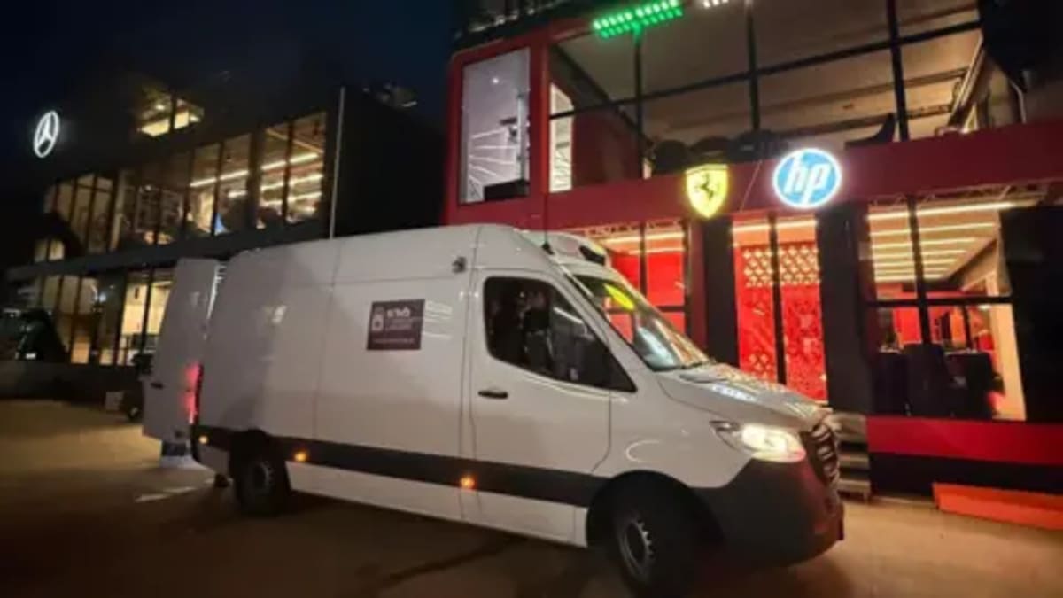 50 Volunteers Save 15 Tonnes of F1 Food From Landfill - Image 5