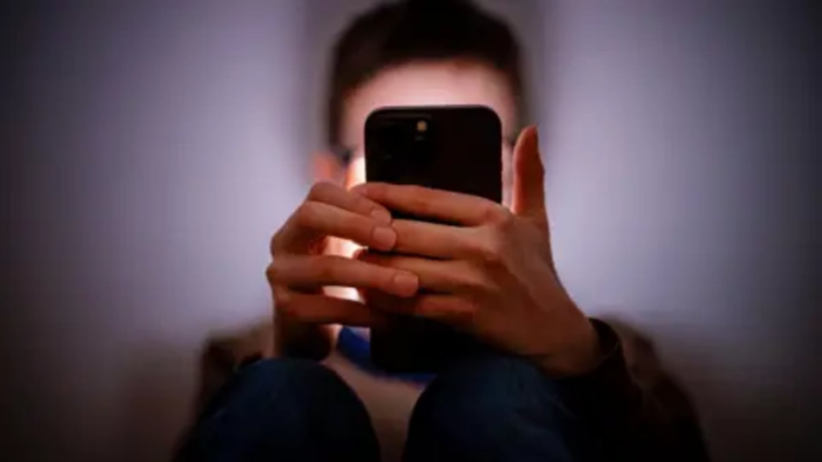 UK Asks Tech Firms to Protect Kids from Nude Images - Image 2
