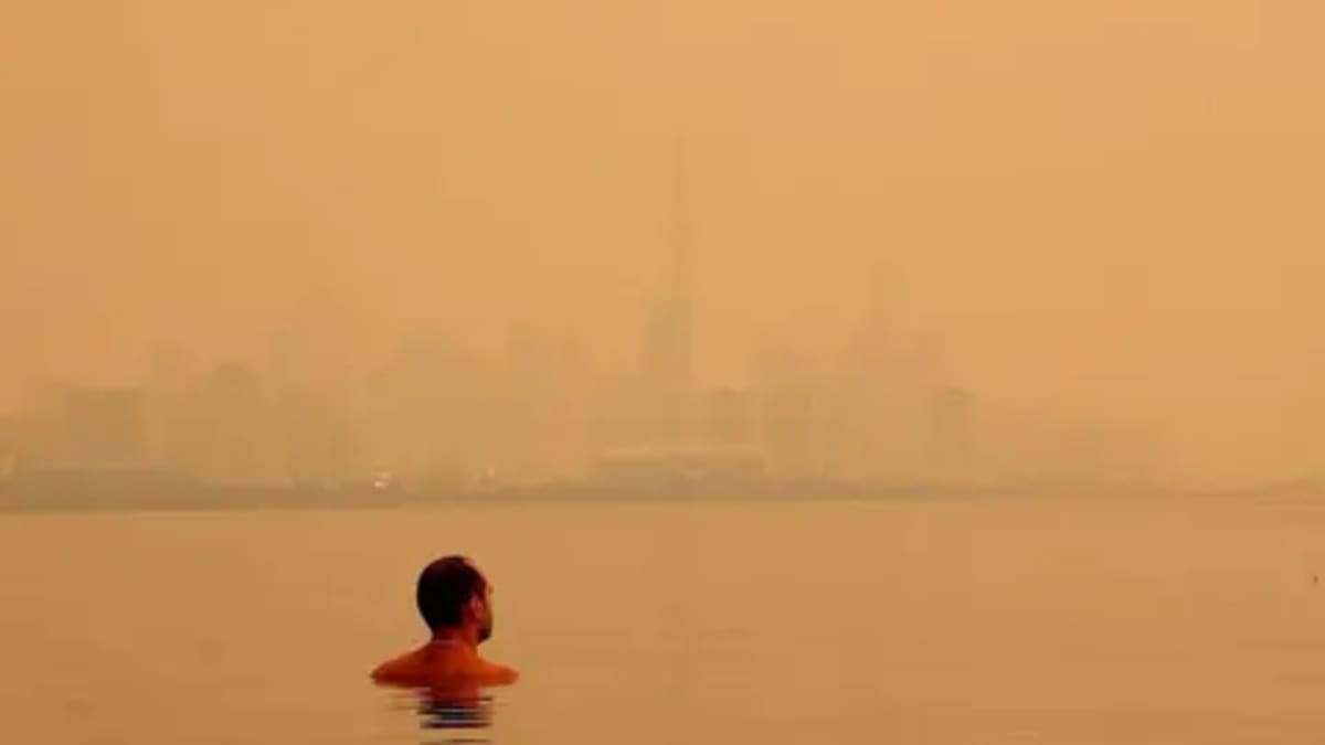 Canadians Train Neighbors to Fight Wildfires Themselves - Image 4