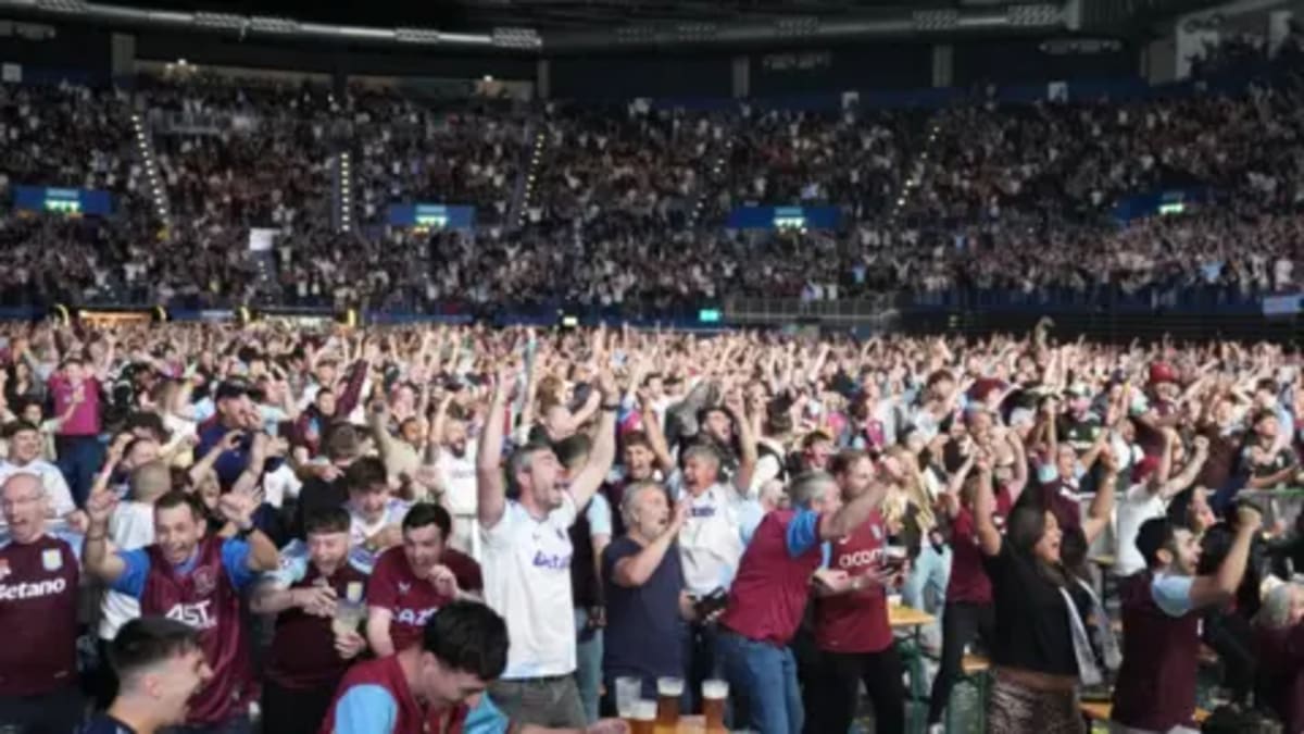 Aston Villa Brings Europa Trophy Home to 100,000 Fans - Image 4