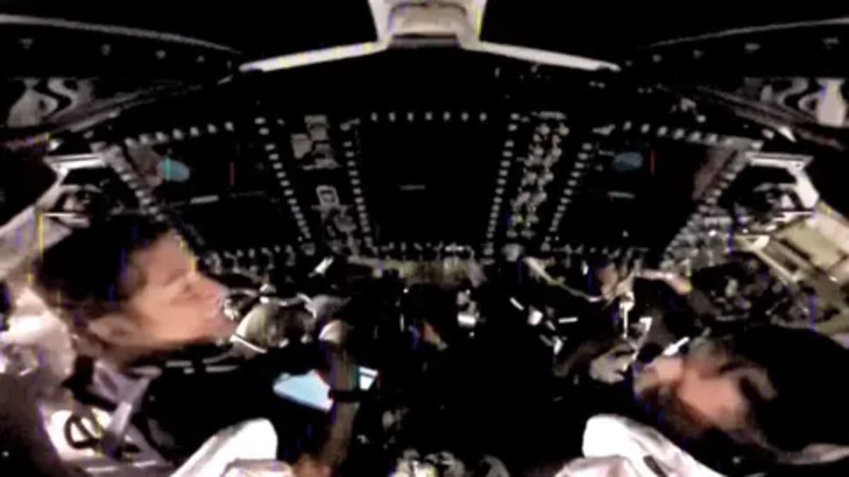 Artemis II Crew Shares Vision of Humanity's Moon Return - Image 4