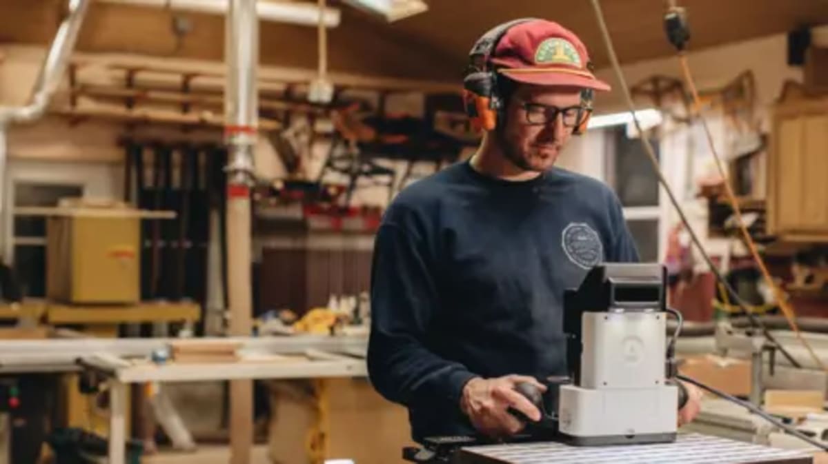Tech Makes Woodworking Safer and Nearly Dust-Free - Image 3