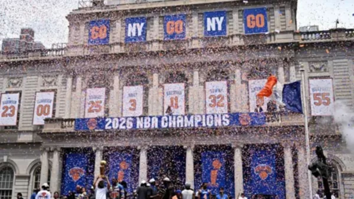NYC United: Knicks Victory Parade Draws Thousands - Image 3