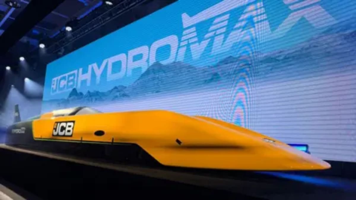 British Driver Sets Hydrogen Speed Record at 406 MPH - Image 3