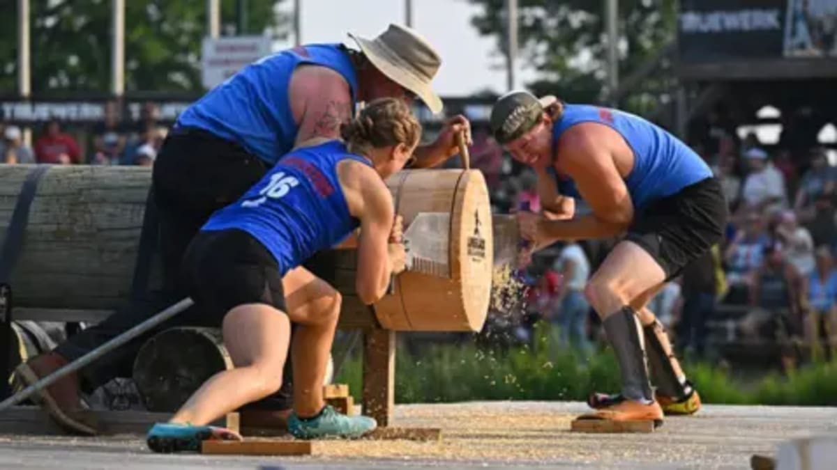 Women Shatter Lumberjack World Records in Wisconsin - Image 4