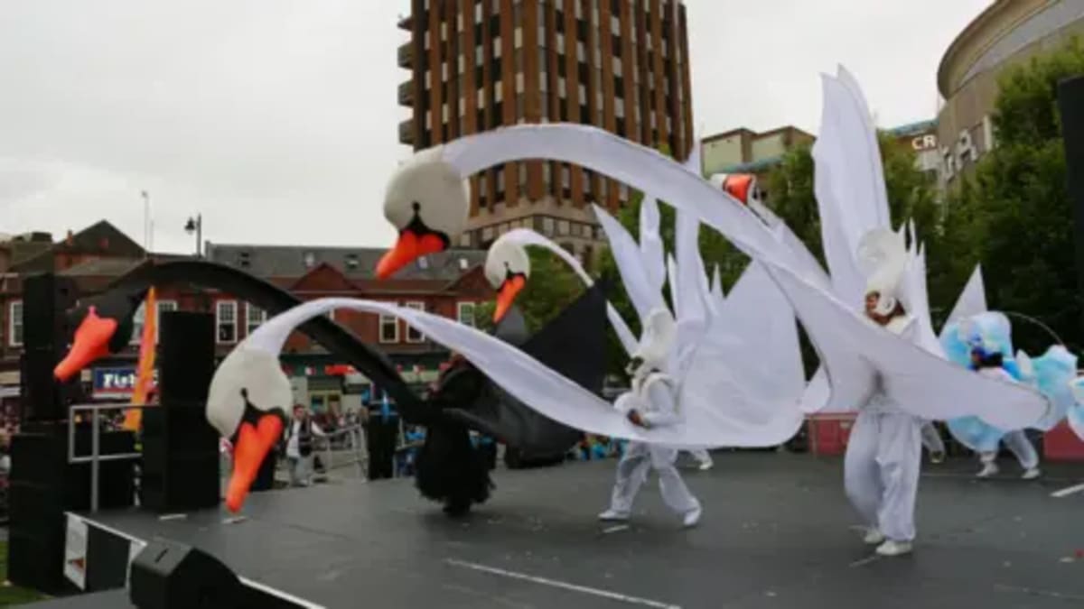 88-Year-Old Costume Maker Celebrates 50 Years of Luton Carnival - Image 4