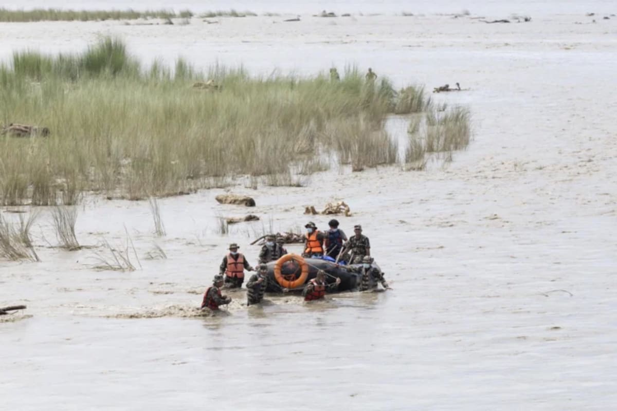 Nepal Rescues 10,451 People in Massive Flood Response - Image 2