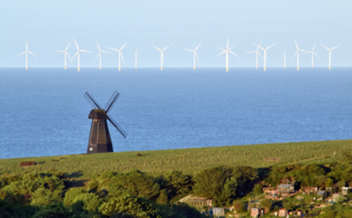 UK Hits 52.5% Renewable Energy in 2025
