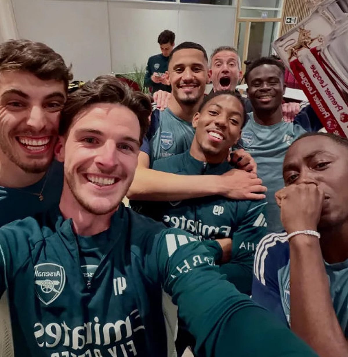Arsenal Wins First Title in 22 Years, Players Weep with Joy