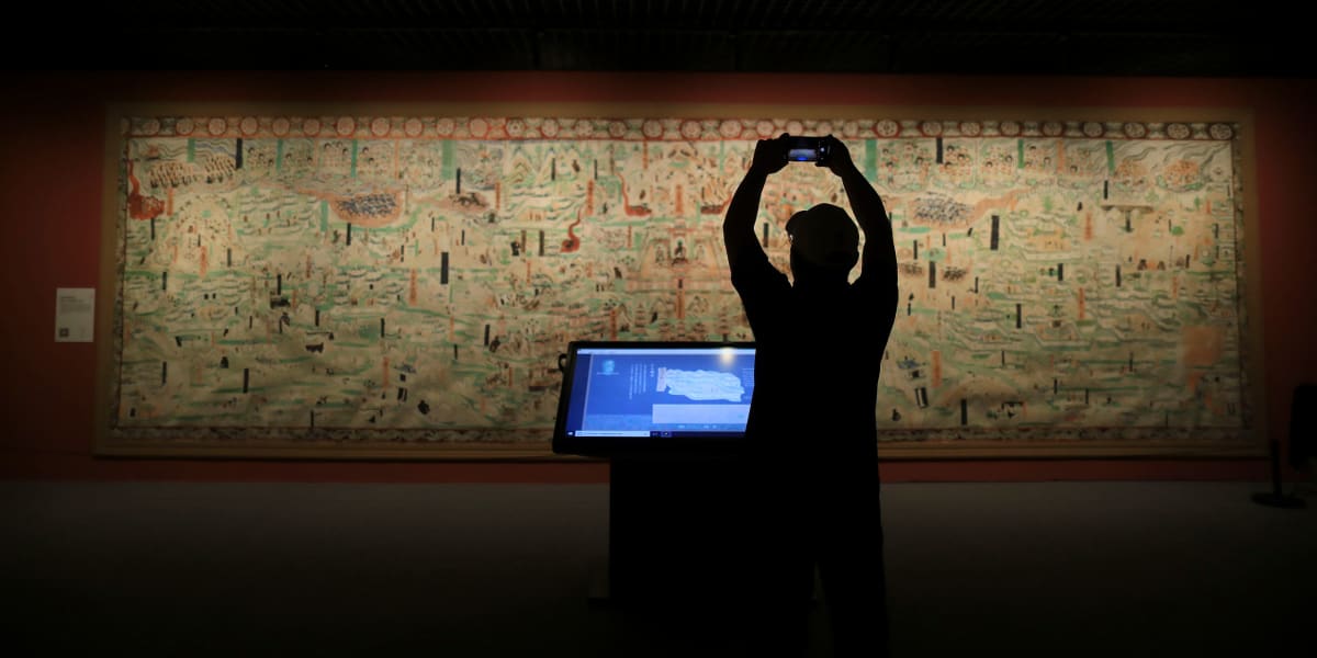 VR Opens China's Ancient Caves to Millions Safely
