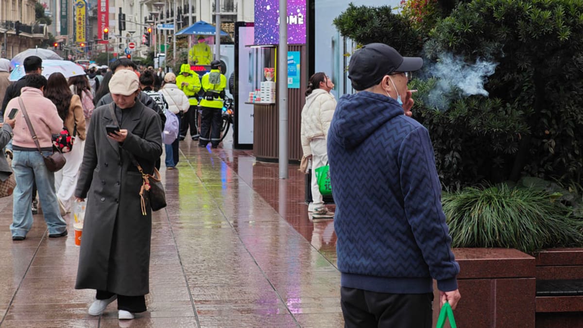 China Phases Out Cramped 8-Person College Dorms - Image 4