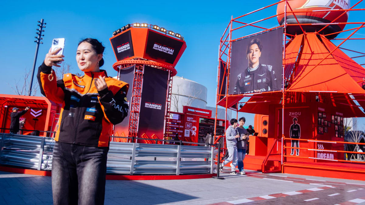 China Phases Out Cramped 8-Person College Dorms - Image 3