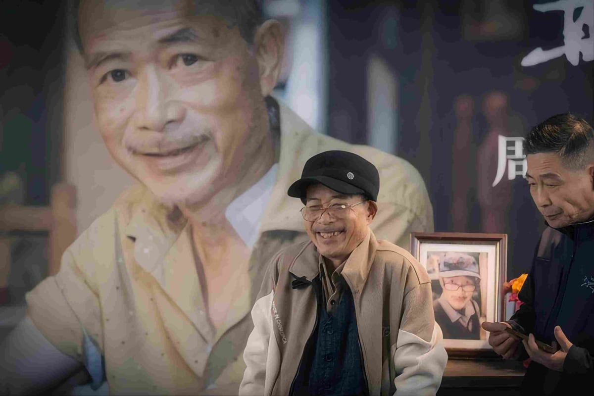 Dying Photographer Throws His Own Goodbye Party at 71 - Image 2