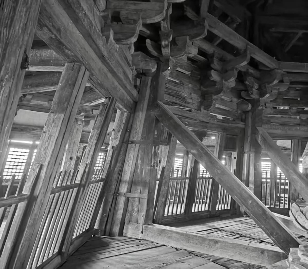 China's 1,000-Year-Old Wooden Pagoda Gets Careful Rescue - Image 4