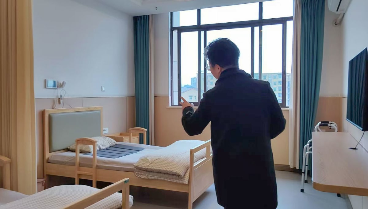 China's New 'Real Estate Agents' Help Families Find Care Homes - Image 4