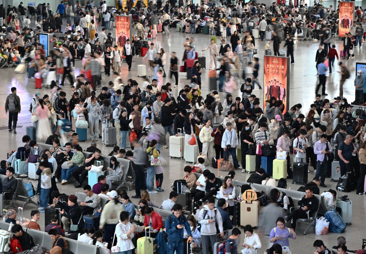 China Expects 1.52 Billion Trips During May Day Holiday - Image 2