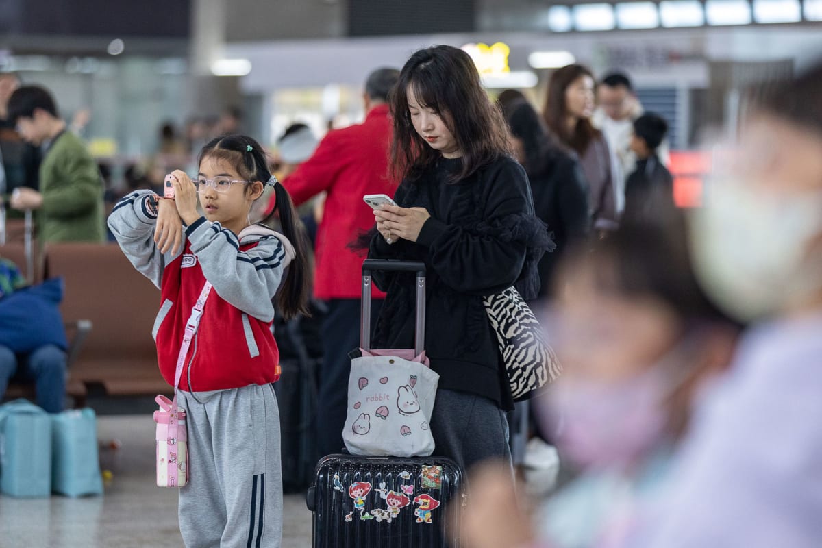 China Expects 1.52 Billion Trips During May Day Holiday - Image 3