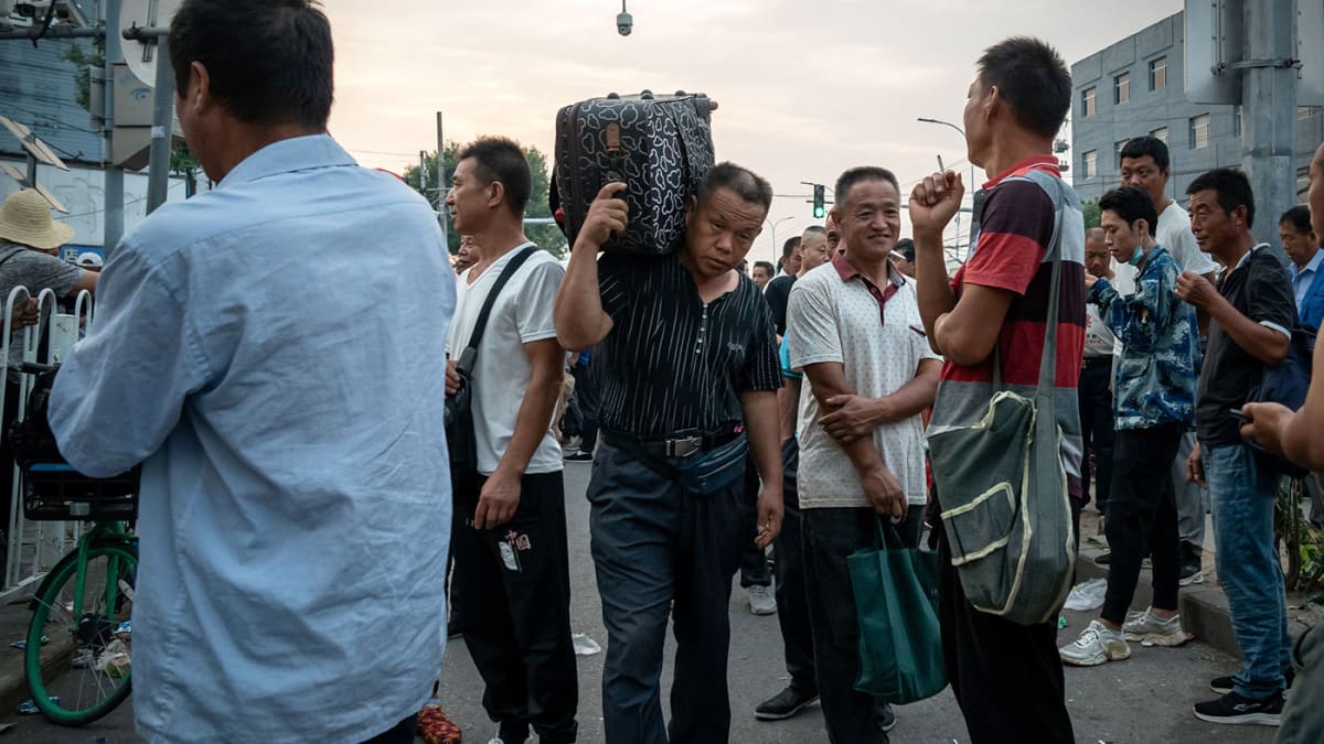 China Pauses Delivery Timers at Red Lights in 6 Cities - Image 3