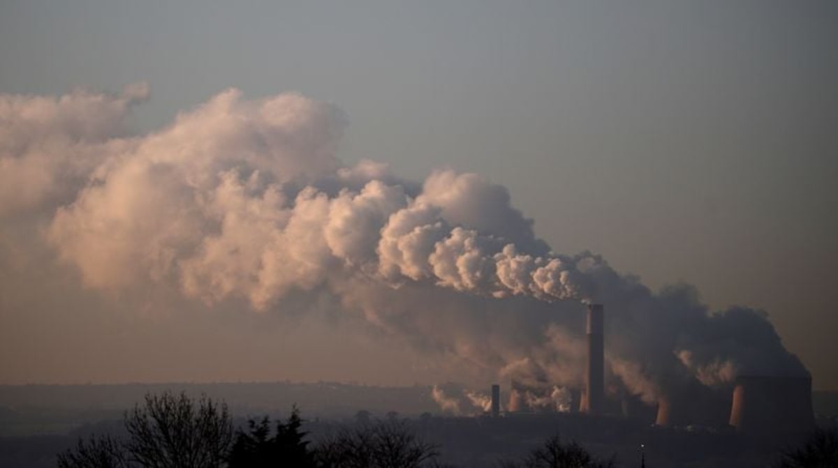 UK Cuts Emissions 54% Since 1990 as Coal Era Ends - Image 2