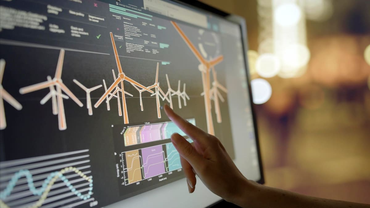 Clean Energy Investment Doubles Fossil Fuel Spending