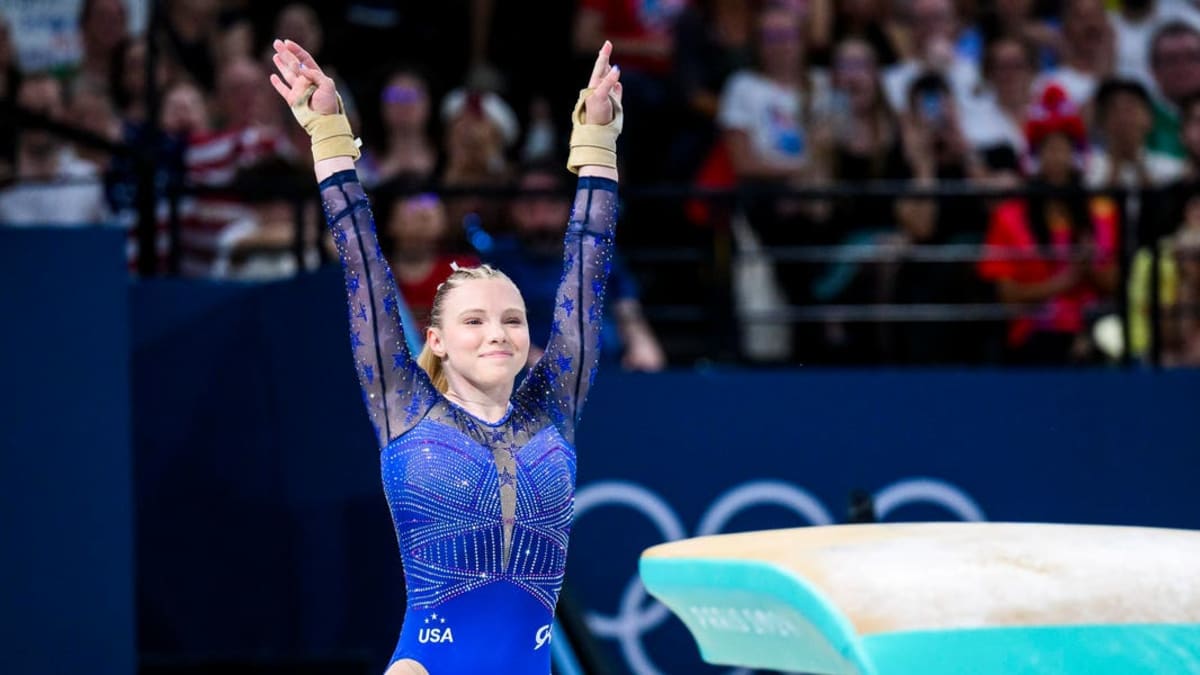 Olympic Gymnast Jade Carey Returns With 2 Gold Medals - Image 2