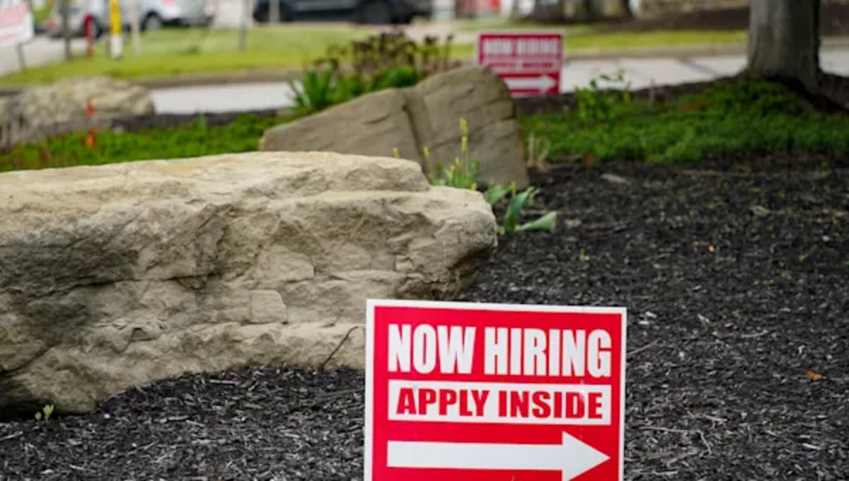 New Jersey Adds 6,000 Jobs as Unemployment Drops to 5.2%