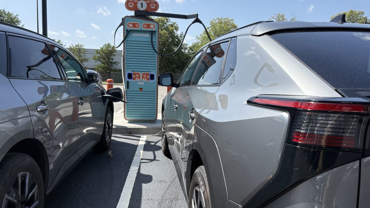 8 Automakers Build 30,000 EV Chargers by 2030