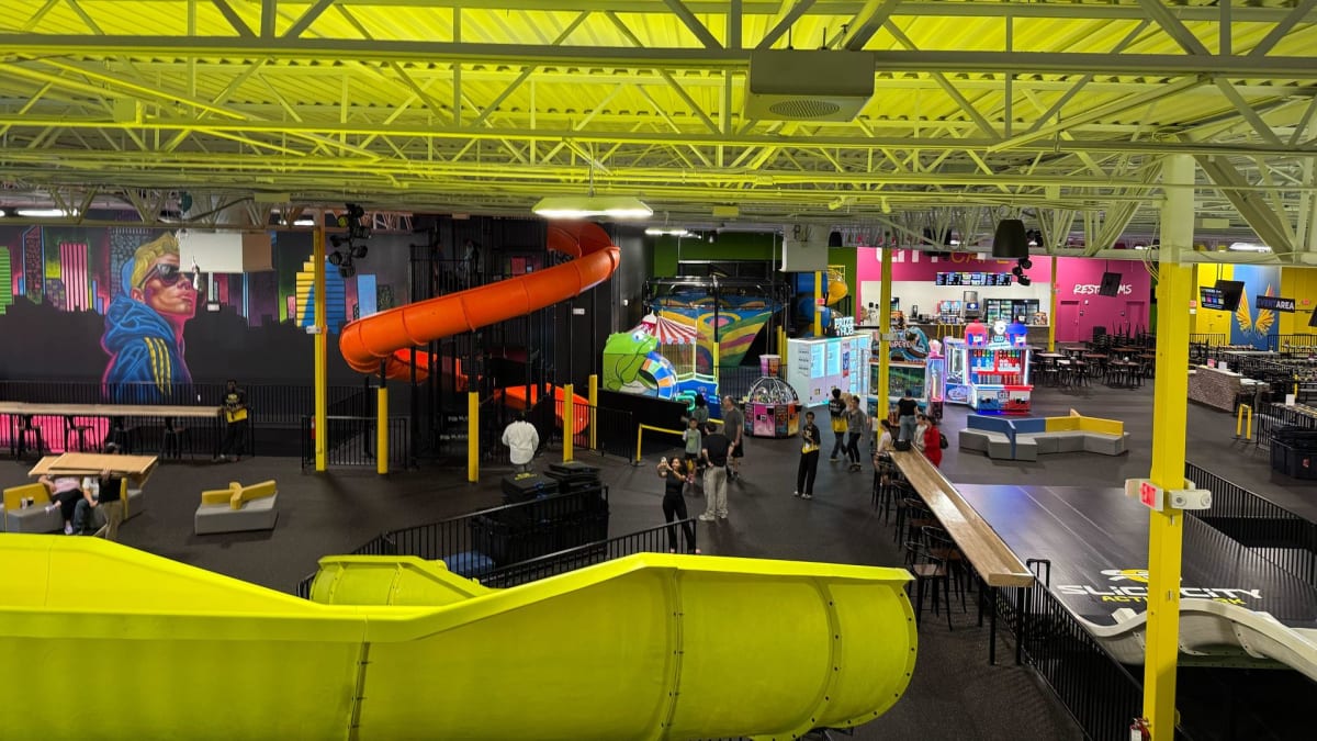 Japan Bank Brings 2,000 Jobs to Charlotte - Image 5