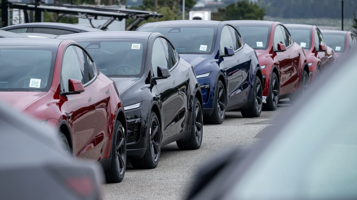 Tesla Model 3 Tops Most American-Made Vehicles List - Image 2