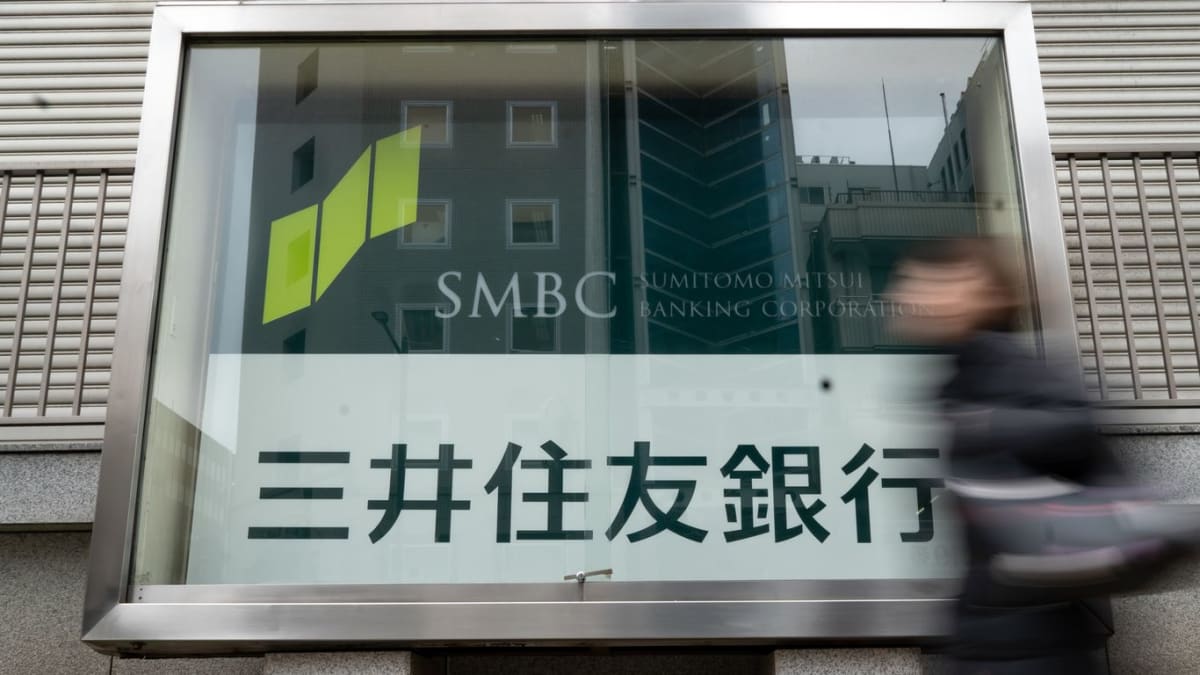 Modern Charlotte skyline with tall office buildings in uptown financial district