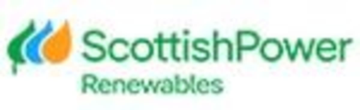 UK Installs Record 115-Meter Wind Turbine Blades at Sea - Image 2