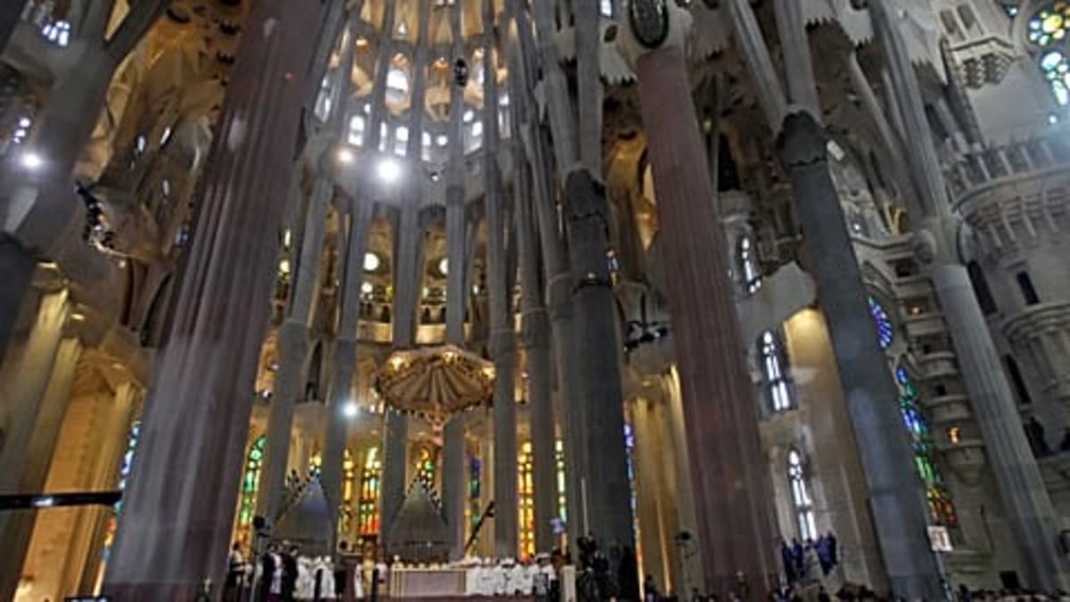 Barcelona Celebrates 100 Years of Gaudí's Timeless Vision - Image 4