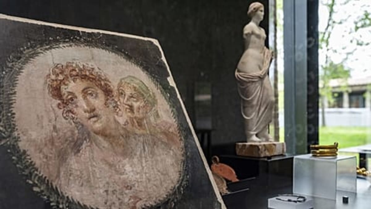 Pompeii Revives 2,000-Year-Old Wine Tradition - Image 4