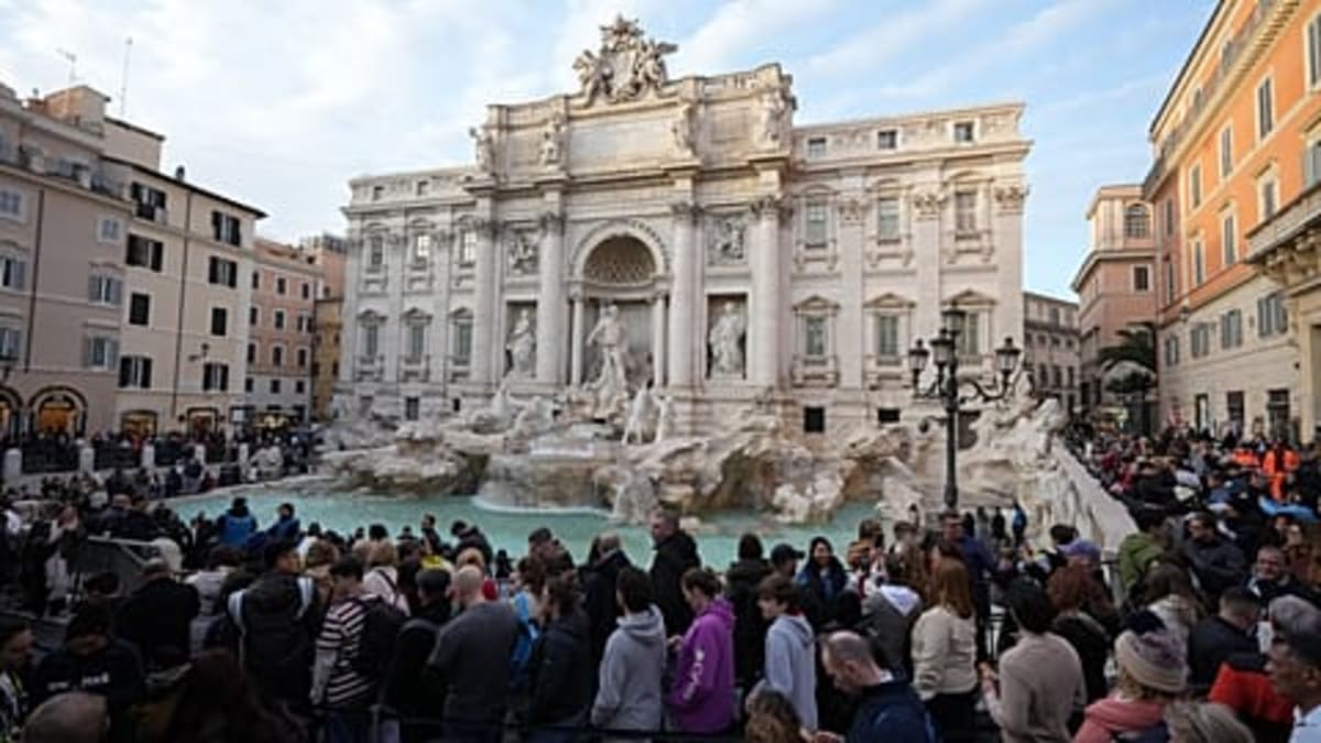 Rome's 6K Running Tour Visits Ancient Ruins and Street Cats - Image 3