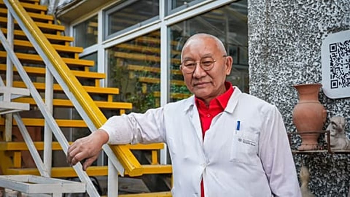 Kazakh Poet Helped Close World's Largest Nuclear Test Site - Image 3