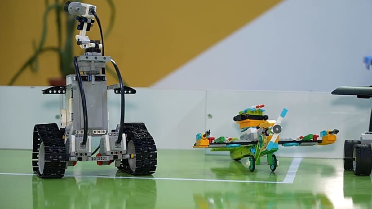 Uzbekistan Kids Learn Robotics as Nation Enters Tech Race - Image 3